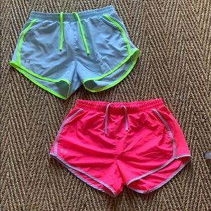 Under Armour size M, Fly-By shorts.